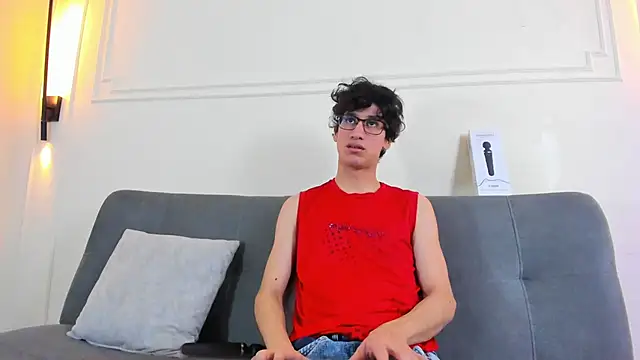 Snapshot of Cum_hunters chatting on February 18, 2026, 3:13 am Cum hunters online show from February 18, 2026, 3:13 am