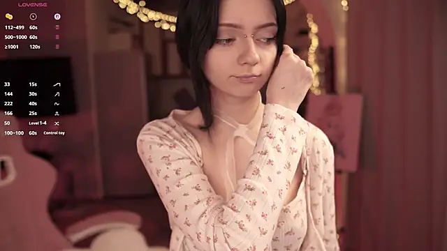 miuri miy online show from April 4, 2026, 5:54 pm