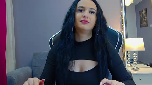 Eva Lovvia  online show from February 25, 2025, 10:39 pm