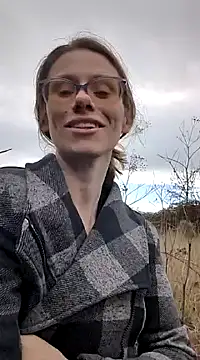 VibeyLovers online show from February 24, 2025, 9:20 pm