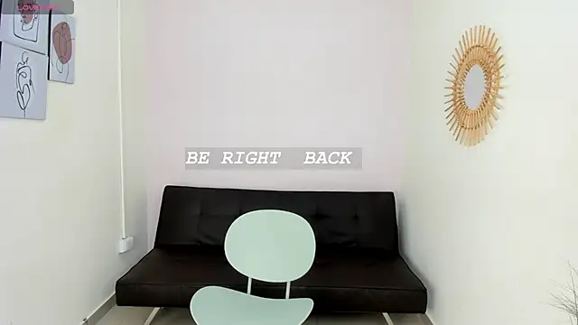 Juliane su online show from February 8, 2025, 11:55 pm