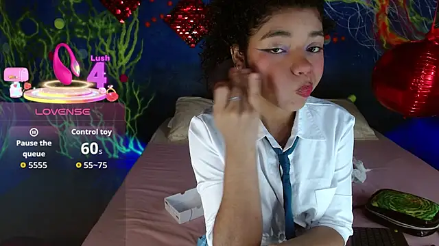 lucie petite online show from September 21, 2025, 6:42 pm