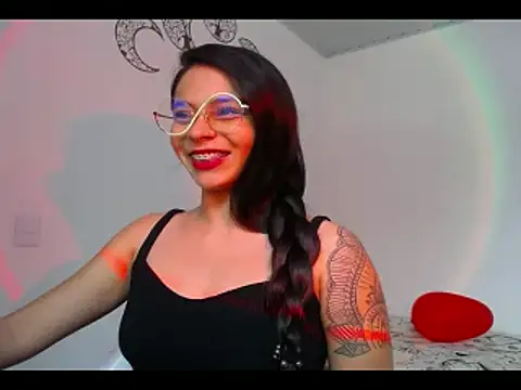 lana roman online show from February 17, 2025, 6:15 pm
