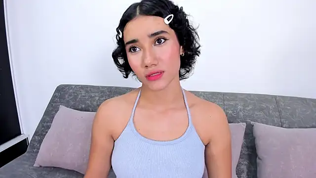 Alondra Cutie online show from January 12, 2026, 8:36 pm