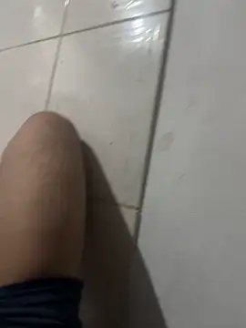 MorenoTatuado011 online show from November 23, 2025, 8:14 am