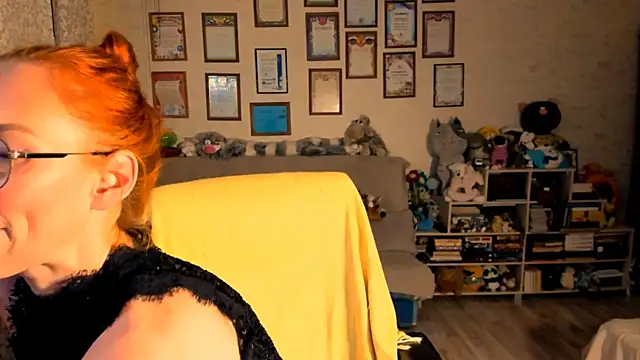 Snapshot of red_rocco chatting on October 7, 2025, 3:20 pm red rocco online show from October 7, 2025, 3:20 pm