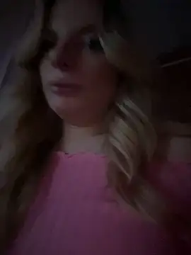 LanaSparks online show from November 1, 2025, 4:58 am