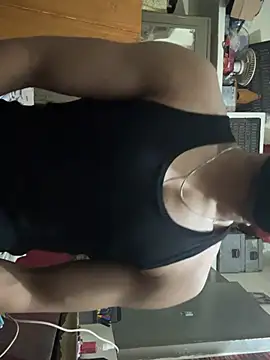 Snapshot of hot_hunk_boy chatting on February 16, 2025, 8:33 pm hot hunk boy online show from February 16, 2025, 8:33 pm