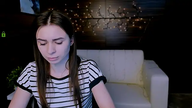 Snapshot of flora_ri chatting on January 25, 2025, 10:51 am flora ri online show from January 25, 2025, 10:51 am