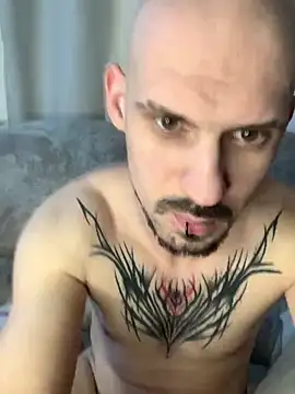 Snapshot of AssHunter4k chatting on February 14, 2025, 10:07 am AssHunter4k online show from February 14, 2025, 10:07 am