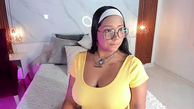 isabella zc online show from April 28, 2026, 3:50 pm