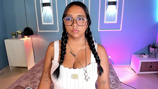 isabella zc online show from May 27, 2026, 2:14 pm