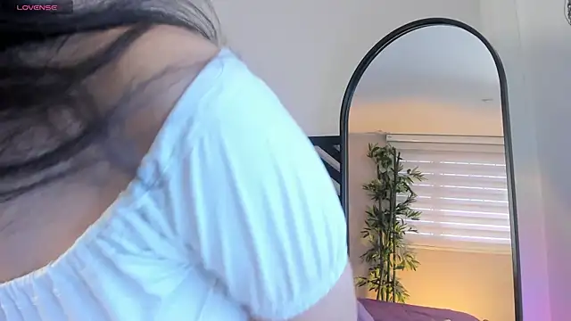 Savannah Cameron online show from February 18, 2025, 4:16 pm