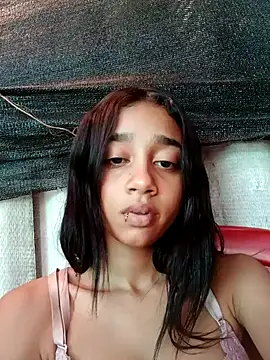 Snapshot of Zoe_Sweett18 chatting on January 27, 2025, 7:03 pm Zoe Sweett18 online show from January 27, 2025, 7:03 pm