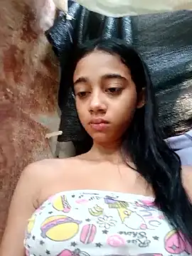 Snapshot of Zoe_Sweett18 chatting on February 28, 2025, 12:42 pm Zoe Sweett18 online show from February 28, 2025, 12:42 pm