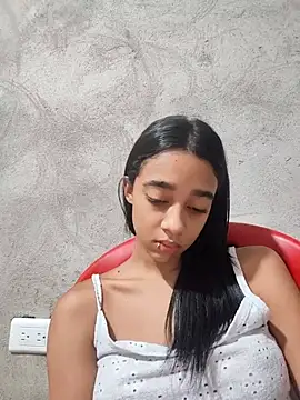 Zoe Sweett18 online show from January 13, 2026, 12:32 pm