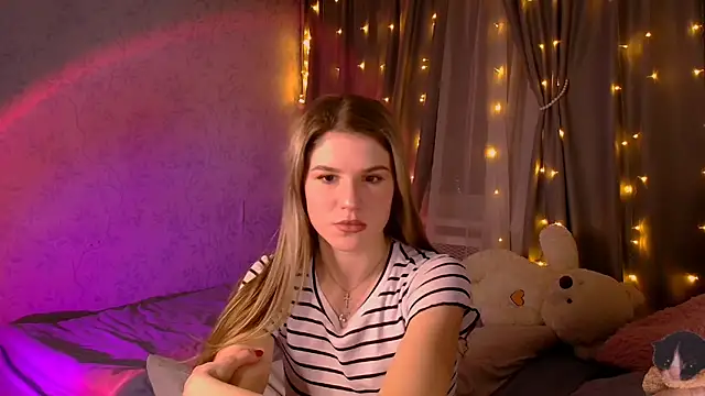 Melissa smith  online show from February 6, 2025, 8:23 pm