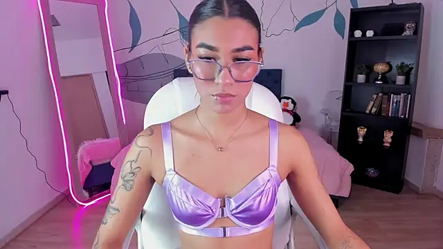 Snapshot of Dana_Paula chatting on November 30, 2025, 11:47 am Dana Paula online show from November 30, 2025, 11:47 am