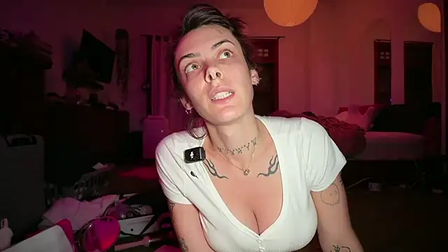 bunnierotten online show from March 3, 2026, 4:40 am