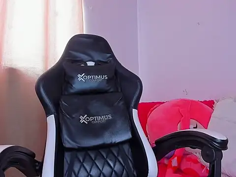 Laurita  Os online show from March 2, 2025, 12:54 pm