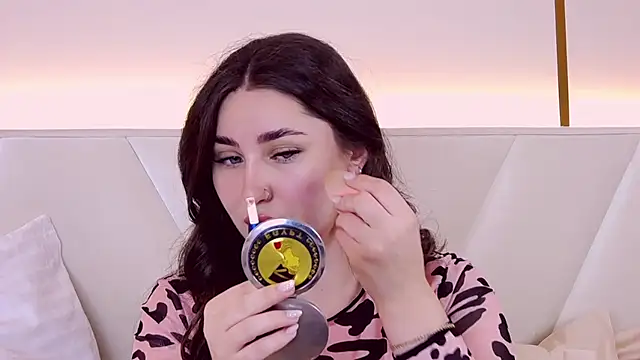 KiraBarlows online show from February 27, 2025, 7:37 pm