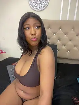 yelicampbell online show from March 17, 2025, 3:14 am