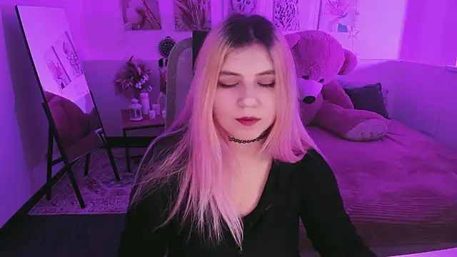 DiaAngell online show from March 16, 2026, 7:18 pm