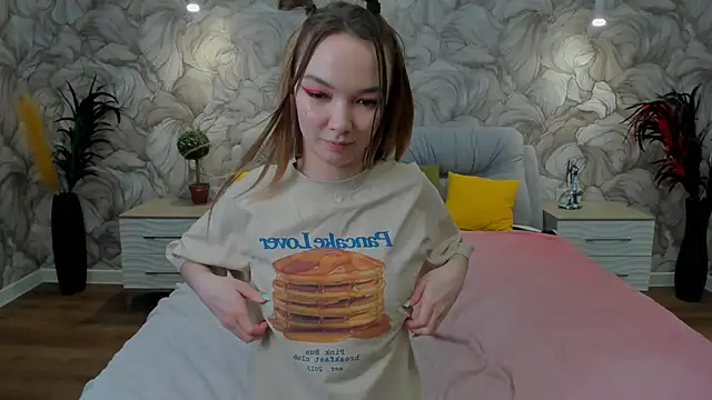 SusannJohnson online show from March 17, 2025, 9:12 am