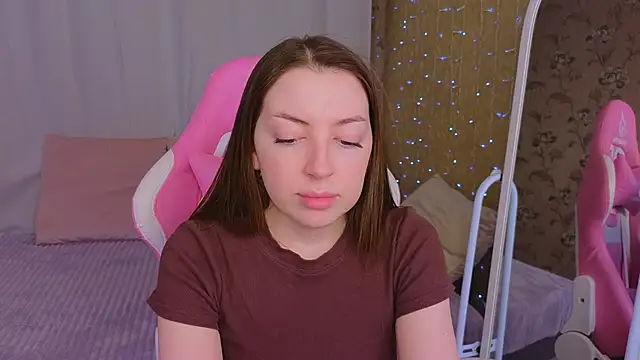 Ann moon   online show from February 13, 2025, 1:26 pm