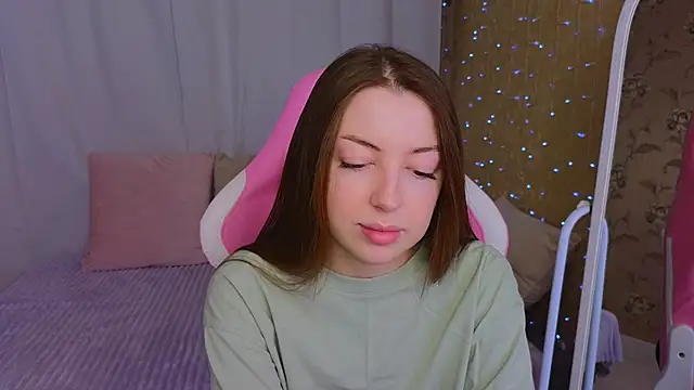 Ann moon   online show from February 23, 2025, 12:16 pm