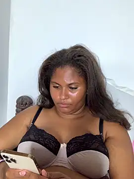 madell online show from March 12, 2025, 6:33 pm