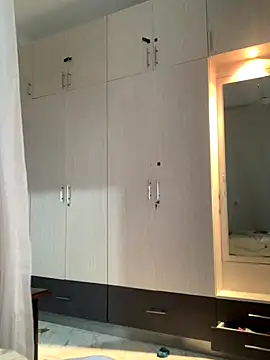 madell online show from October 31, 2025, 2:34 am