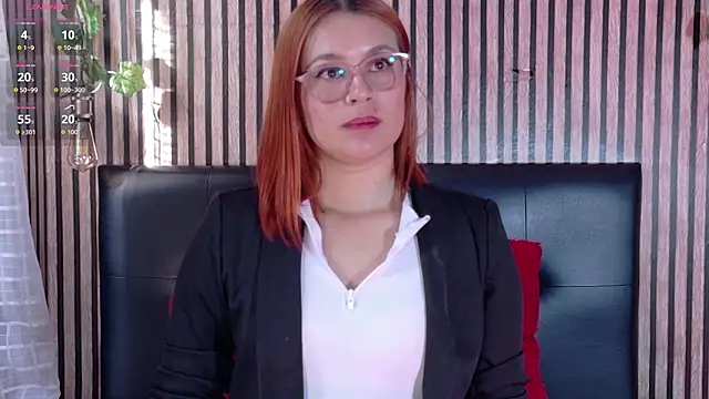 Snapshot of Sophie_new25 chatting on February 9, 2026, 12:53 pm Sophie new25 online show from February 9, 2026, 12:53 pm