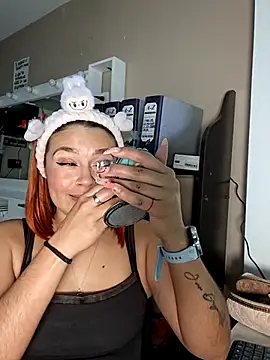 Snapshot of Sophie_new25 chatting on February 16, 2026, 1:18 pm Sophie new25 online show from February 16, 2026, 1:18 pm