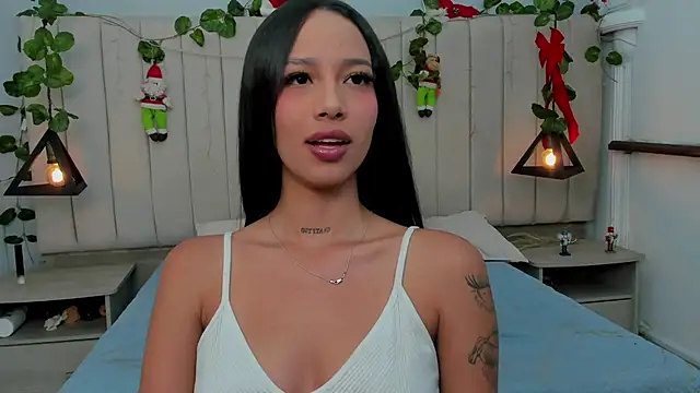 Paulina Lopezz online show from December 15, 2025, 9:52 pm