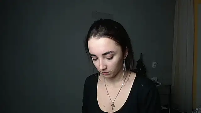 Eva Gloryy online show from February 12, 2025, 9:11 pm