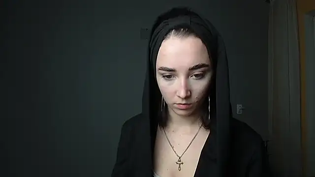 Eva Gloryy online show from February 13, 2025, 8:45 pm