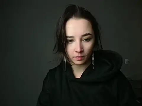 Eva Gloryy online show from March 2, 2025, 9:22 pm