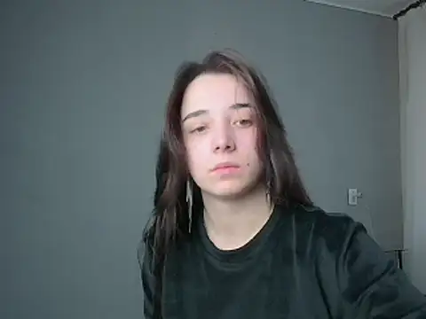 Eva Gloryy online show from March 3, 2025, 1:31 pm