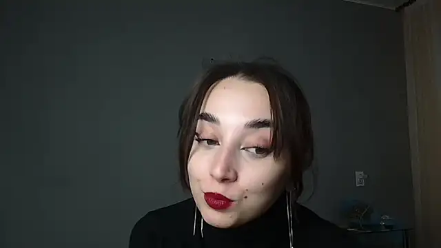 Eva Gloryy online show from December 16, 2025, 1:27 pm