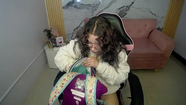 kassandra ch  online show from March 15, 2025, 11:29 am