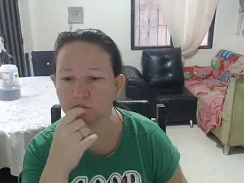Snapshot of Yohis_Kiut25 chatting on February 4, 2025, 12:11 pm Yohis Kiut25 online show from February 4, 2025, 12:11 pm