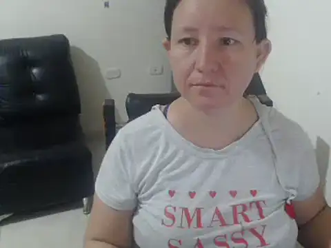 Snapshot of Yohis_Kiut25 chatting on February 20, 2025, 3:45 am Yohis Kiut25 online show from February 20, 2025, 3:45 am