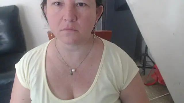 Snapshot of Yohis_Kiut25 chatting on October 7, 2025, 6:38 pm Yohis Kiut25 online show from October 7, 2025, 6:38 pm