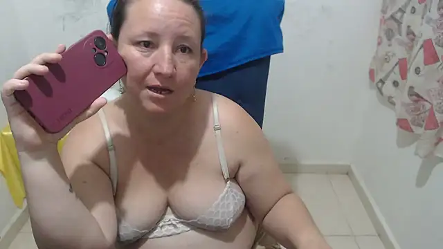 Snapshot of Yohis_Kiut25 chatting on April 25, 2026, 3:09 am Yohis Kiut25 online show from April 25, 2026, 3:09 am