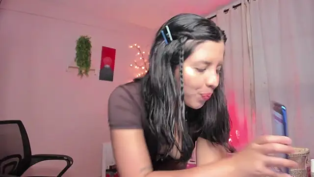 Snapshot of byanabrown chatting on February 16, 2026, 12:51 am byanabrown online show from February 16, 2026, 12:51 am