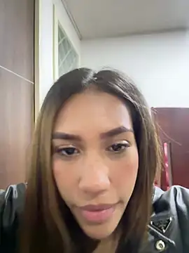 zoe storm online show from February 14, 2025, 3:22 am