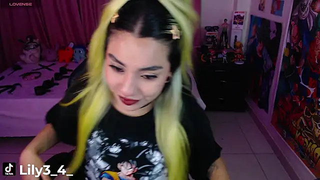 lily3 4 online show from April 16, 2026, 7:31 am