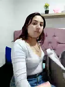 tania 23 online show from January 29, 2025, 5:56 pm