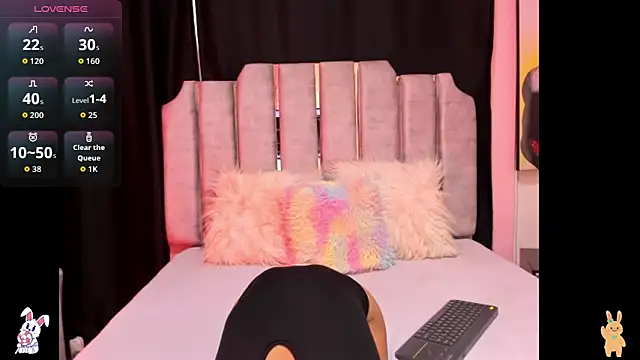 Snapshot of Gletty_noa chatting on December 3, 2025, 6:06 pm Gletty noa online show from December 3, 2025, 6:06 pm